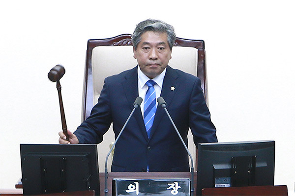▲ 송한준 의장.