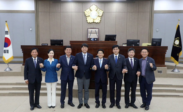 ▲ 수원시의회, 제11대 후반기 원구성 마쳐.
