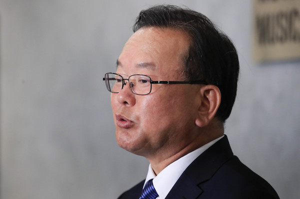 ▲ 입장 밝히는 김부겸 전 의원.