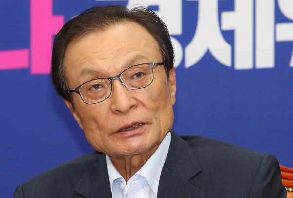 ▲ 현안관련 발언하는 이해찬 대표.