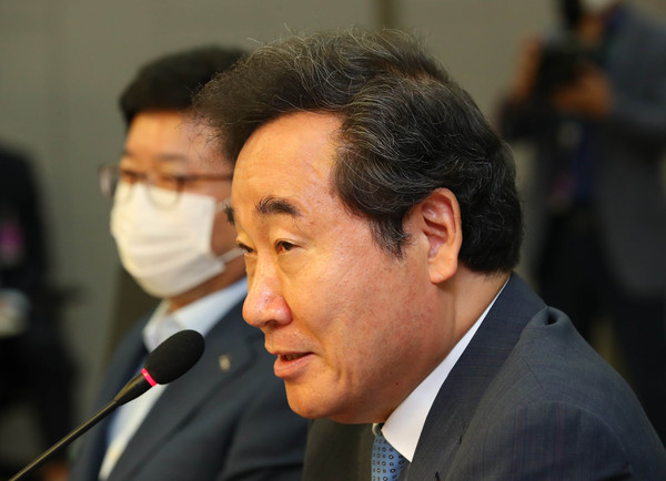▲ 토론회에서 인사말하는 이낙연 의원.