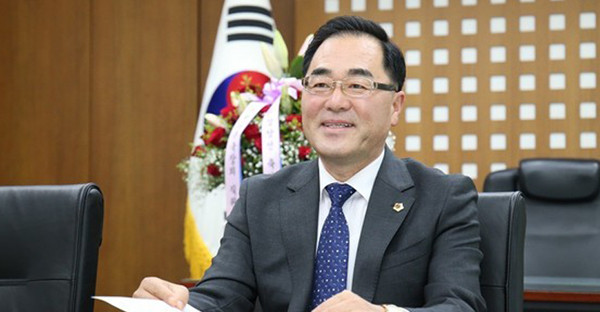 ▲ 성남시의회 윤창근 의장.
