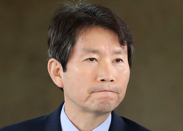 ▲ 입술 다문 이인영 통일부 장관 후보자.