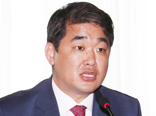 ▲ 발언하는 배준영 통합당 대변인.