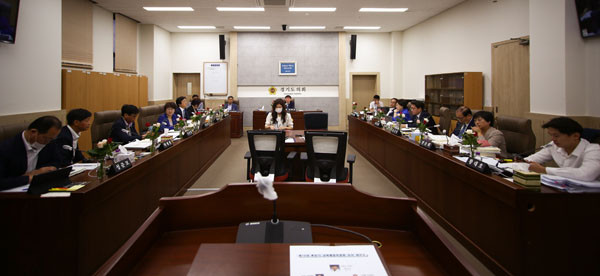▲ 교육행정위원회, 경기교육 업무보고 및 학교체육 소위원회 구성 결의.