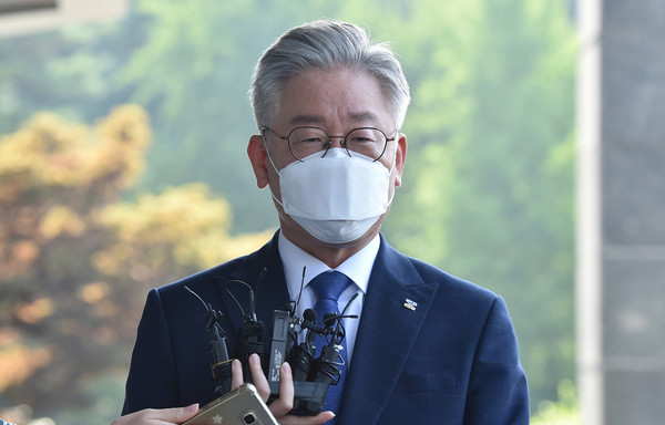 ▲ 생각에 잠긴 이재명 경기도지사.