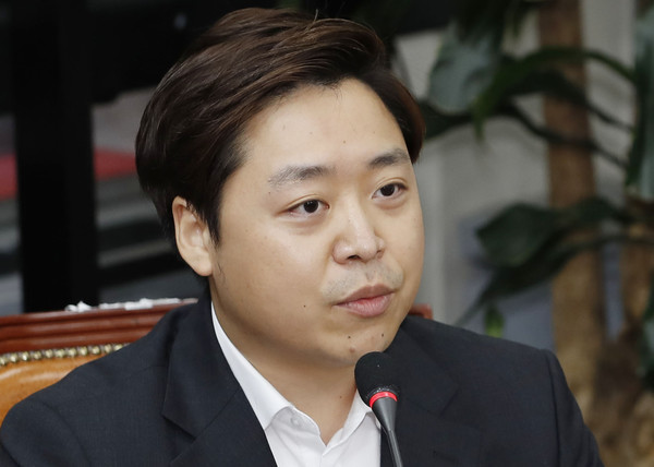 ▲ 발언하는 정원석 비대위원.
