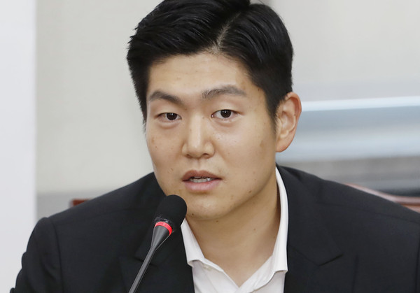 ▲ 발언하는 김재섭 비대위원.