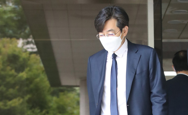 ▲ 공판기일 출석한 김성준 전 앵커.