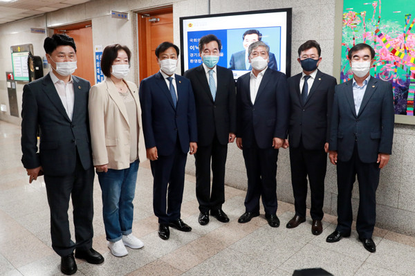 ▲ 장현국 의장, 30일 이낙연 국회의원 접견.