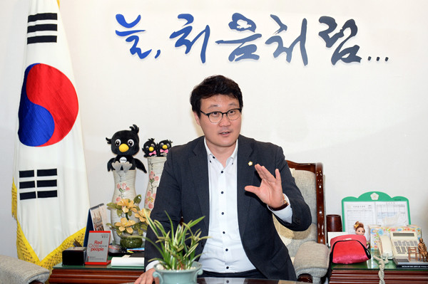 ▲ 장인수 오산시의회 의장.