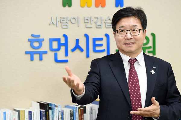 ▲ 염태영 수원시장.