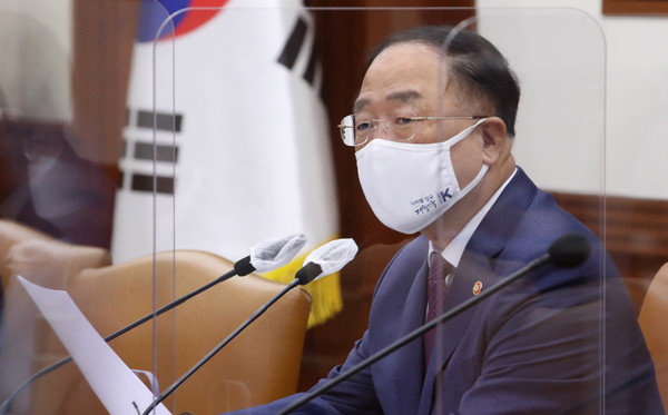 ▲ 발언하는 홍남기 경제부총리 겸 기획재정부 장관.
