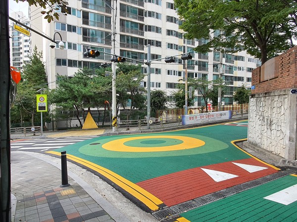 ▲ 덕암초등학교 주변.