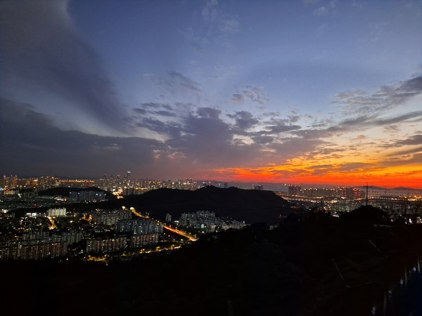 ▲ 문학산 야경.