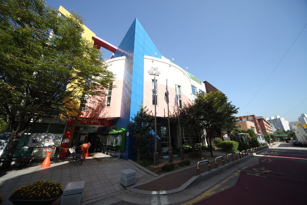 바른샘어린이도서관 전경