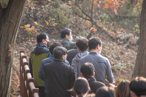 ▲ 승학산 서로이음길 9코스 조성기념 걷기 행사.