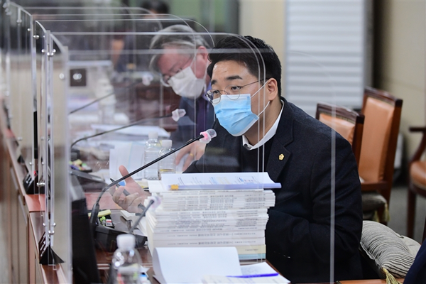 ▲ 이동현 의원 교육위원회 질의.