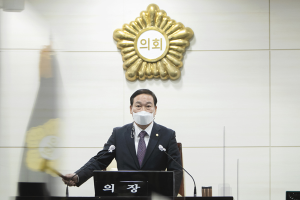 ▲ 화성시의회 원유민 의장.