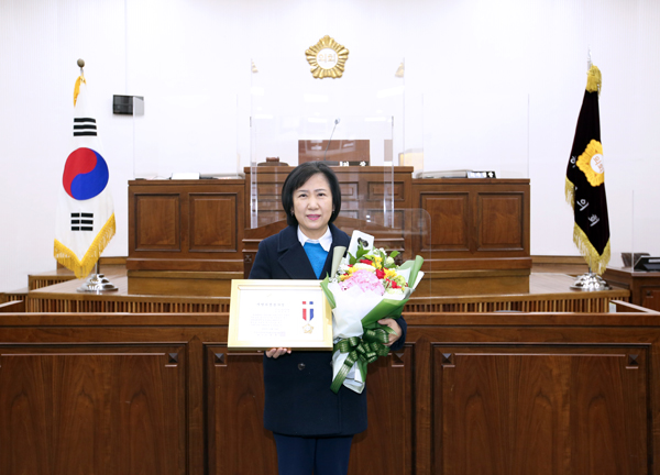 ▲ 김낙주 의원 지방의정봉사상 수상.