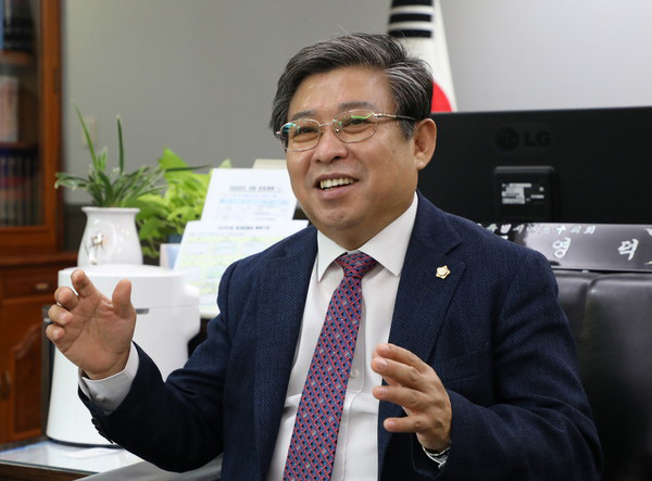 ▲ 마포구의회 조영덕 의장.