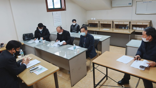 ▲ 최만식 의원, 성남시 3개 문화예술단체와 2021 문화예술 공모사업 등 정담회 실시.