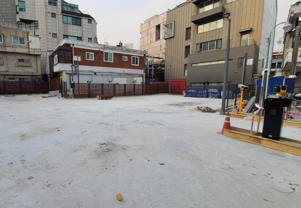 ▲ 사당동 129-9번지 일대에 조성한 남성사계시장 공영주차장 모습.