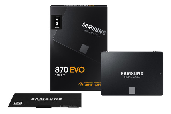▲ 870 EVO SSD 패키지.
