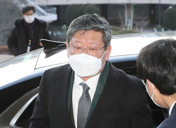 ▲ 출근하는 이용구 법무부 차관. /뉴시스