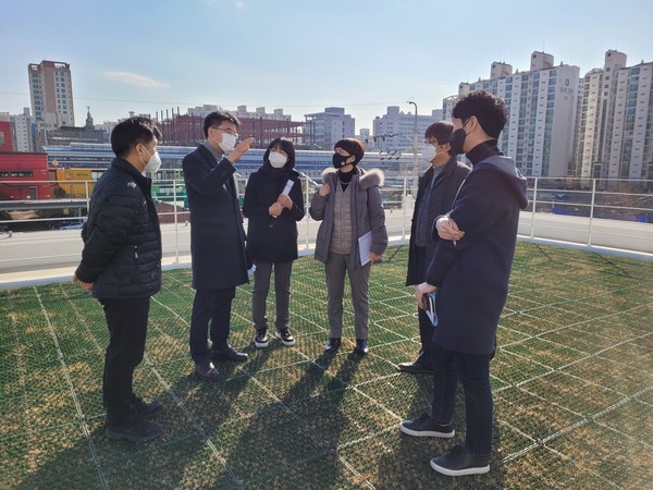 ▲ 창동 아우르네 현장 방문한 김용석 의원.