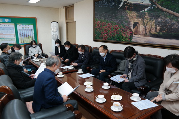 ▲ 박관열 의원, 광주초교 그린스마트스쿨 사업 및 삼동지구 학교설립 관련 정담회.