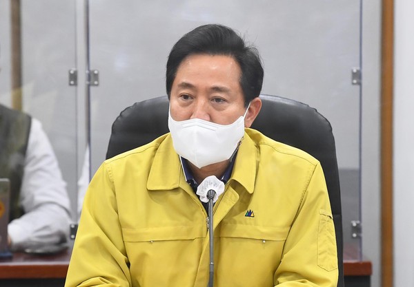 오세훈 서울시장이 9일 오전 서울시청 기획상황실에서 열린 코로나19 종합대책회의에서 발언하고 있다. (공동취재사진) 2021.04.09.