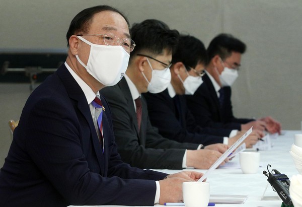 ▲ 부동산시장 점검 회의 발언하는 홍남기 경제부총리. /뉴시스