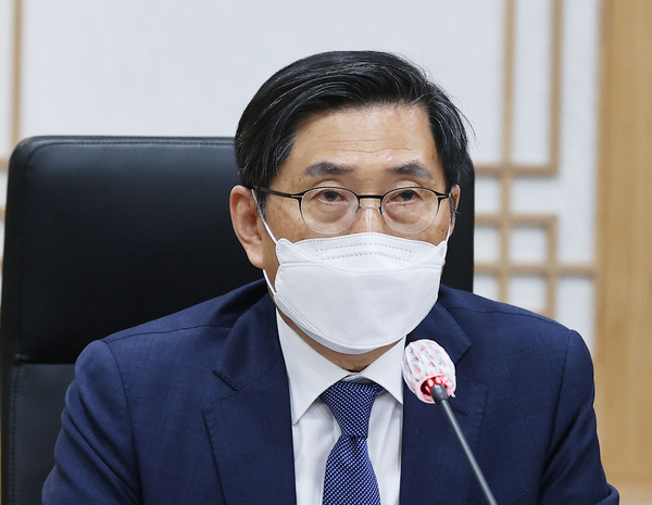 ▲ 검찰총장 후보 추천위원회 박상기 위원장. /뉴시스