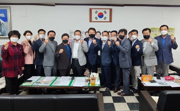 ▲ 강북구 국민의힘 시구의원-강북구 마을버스 8개 업체 대표 간담회.