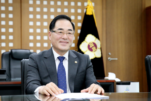 ▲ 경기도시·군의회의장협의회 윤창근 협의회장.