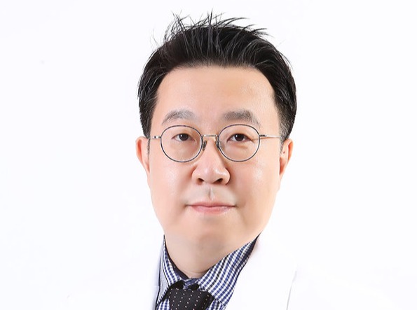 ▲ 성남시의료원 심혈관센터 송봉근 센터장.