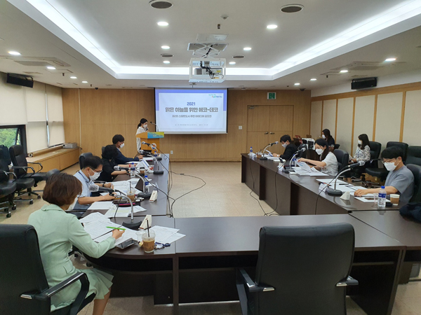 ▲ 양천구 스마트도시 주민아이디어 공모전 심사 사진.