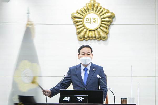 ▲ 화성시의회 원유민 의장.