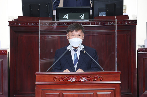 ▲ 경기도의회 남종섭 위원장.