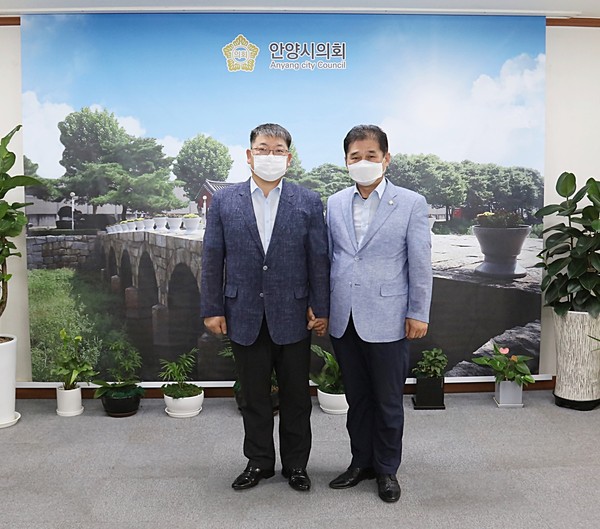 ▲ 안양시의회, 동안양세무서 간담회.