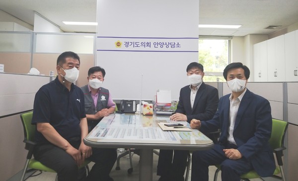 ▲ 문형근·김종찬 의원, 한국장애인장학회 경기도협회와의 정담회.