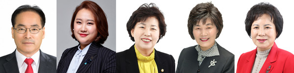 ▲ 신동욱 의원-황선화 의원-은복실 의원-양옥희 의원-박영희 의원.
