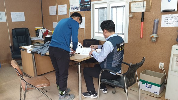 ▲ 분리발주 위반 불시 단속 모습.