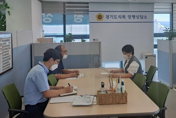 ▲ 전승희 의원, 양평교육지원청 신축·이전 사업 검토 논의 및 현장 점검 모습.