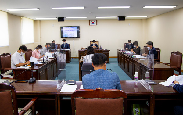 ▲ 강북구의회 운영위원회, 제249회 임시회 회기 및 의사일정 확정 회의.