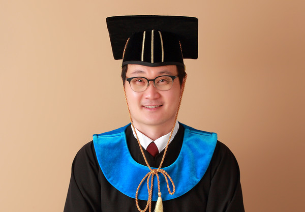 ▲ 오산시의회 장인수 의장 학위 수여식.