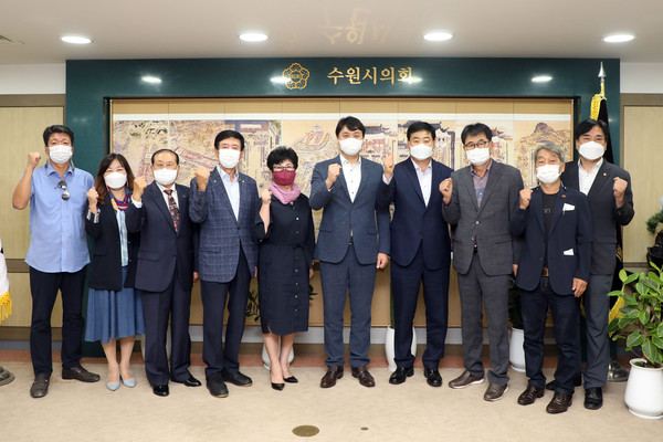 ▲ 수원시의회, 수원특례시 참여본부 공동대표단과 간담회 개최.