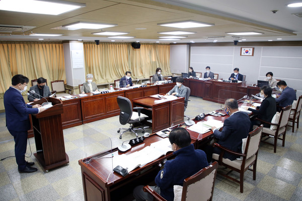 ▲ 수원시의회 도시환경위원회 회의.