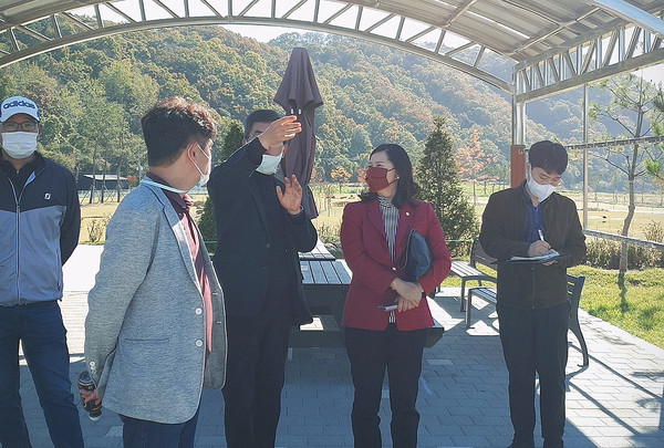 ▲ 연천군 체육시설 현장 방문 모습.